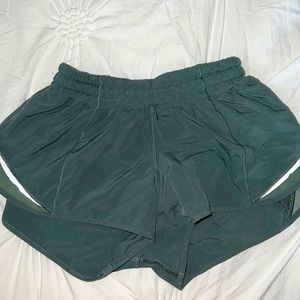 Lululemon Hotty hot 2.5 low rise